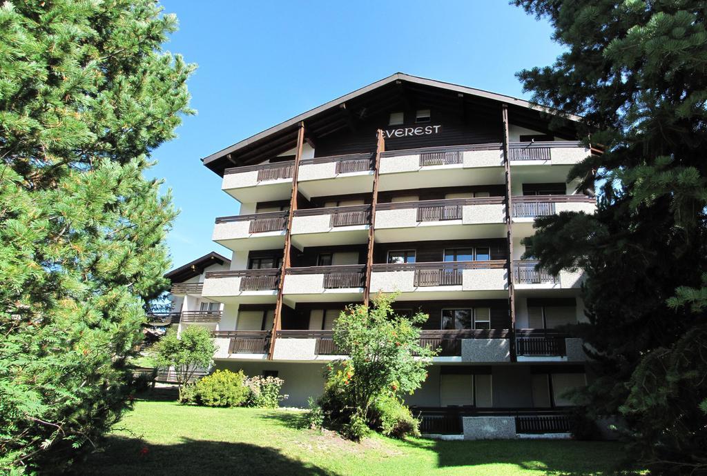 Everest Saas Fee Extérieur photo
